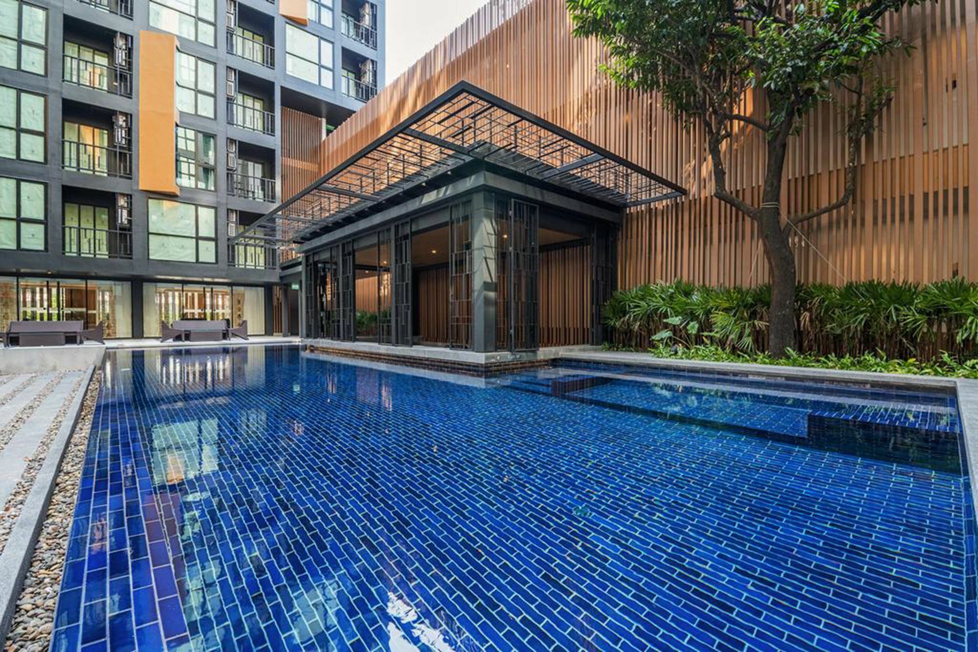The Base Height By Gif Phuket